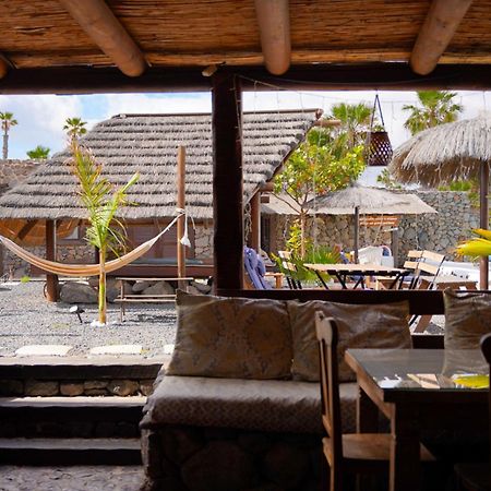 Finca De Arrieta Village - Yurts And Stone Cottages - Shared Pool - Walking Distance To Arrieta Beach - Off Grid Tabayesco Exterior photo