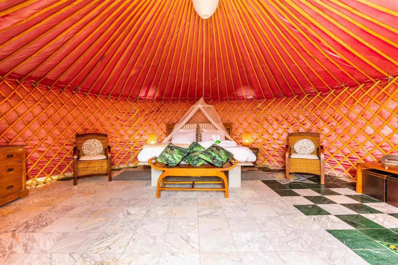 Finca De Arrieta Village - Yurts And Stone Cottages - Shared Pool - Walking Distance To Arrieta Beach - Eco Friendly Tabayesco Exterior photo