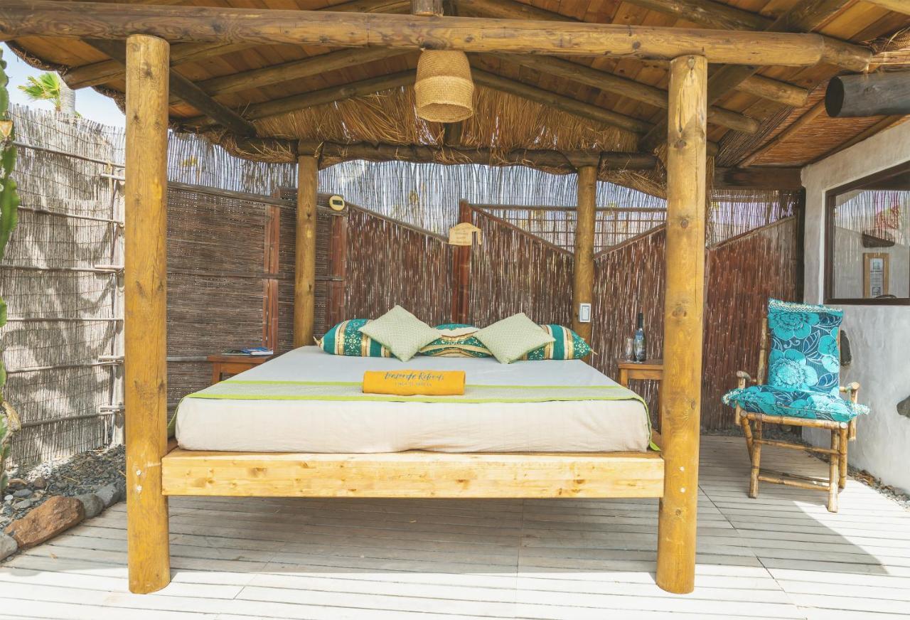 Finca De Arrieta Village - Yurts And Stone Cottages - Shared Pool - Walking Distance To Arrieta Beach - Off Grid Tabayesco Exterior photo