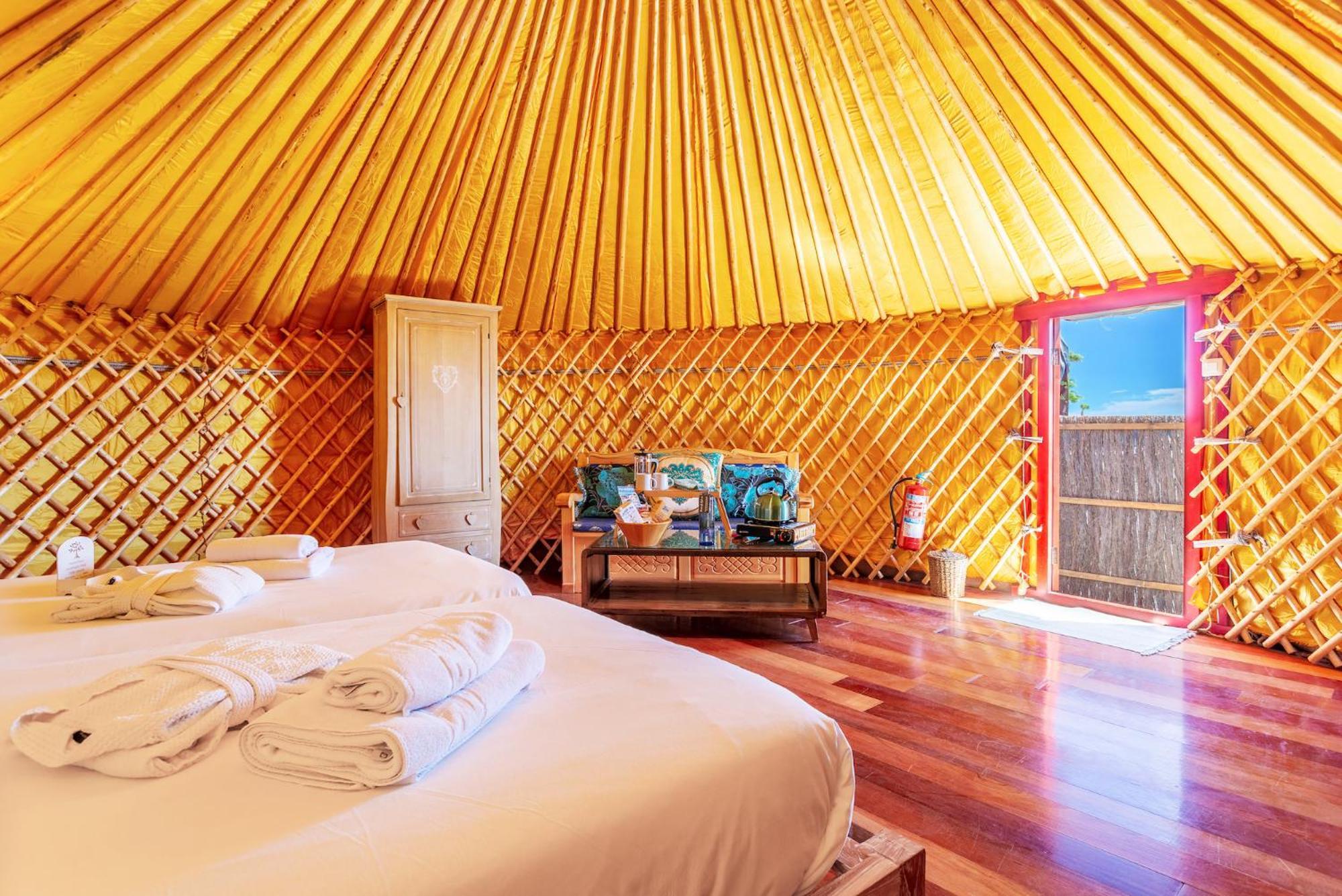 Finca De Arrieta Village - Yurts And Stone Cottages - Shared Pool - Walking Distance To Arrieta Beach - Eco Friendly Tabayesco Exterior photo
