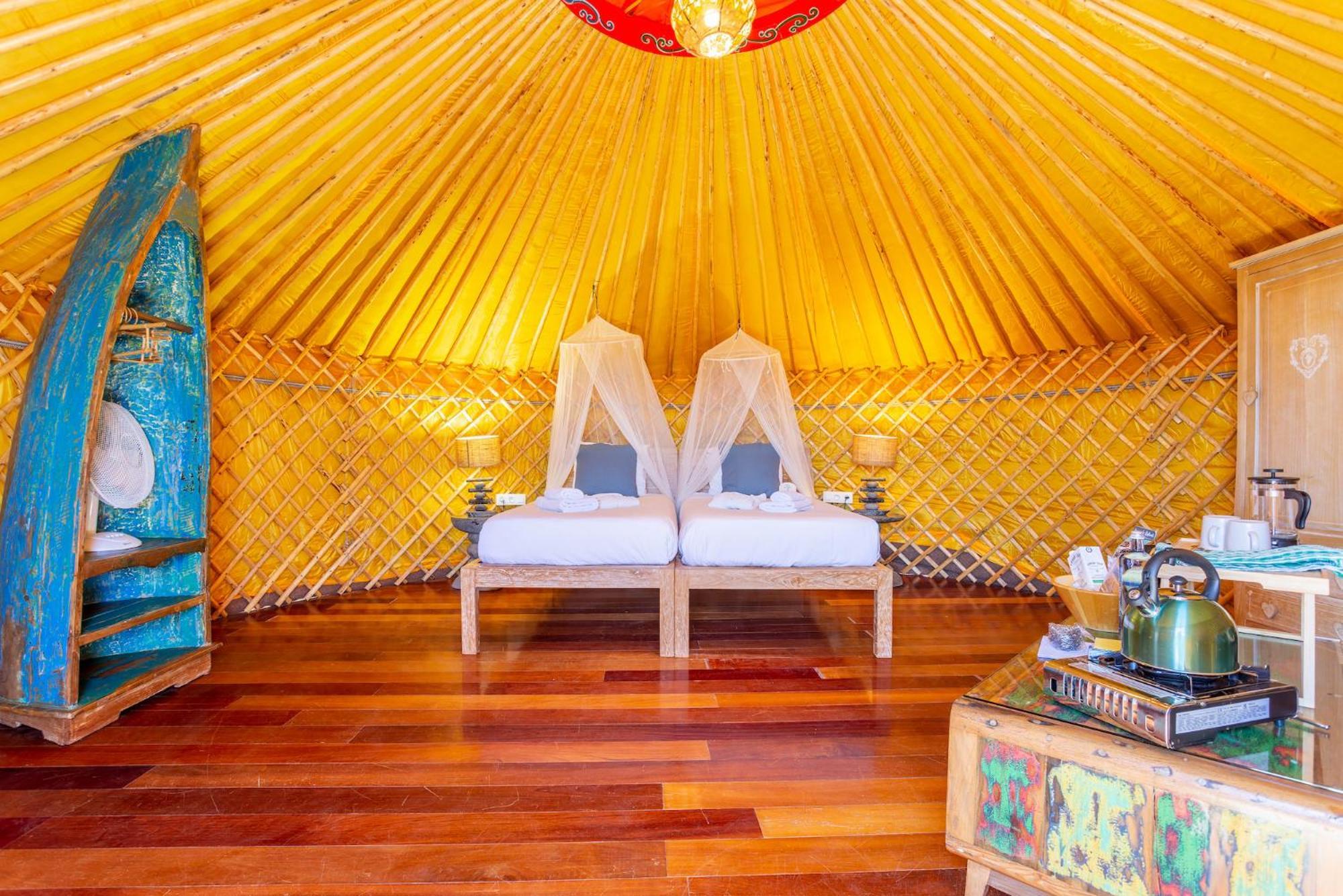 Finca De Arrieta Village - Yurts And Stone Cottages - Shared Pool - Walking Distance To Arrieta Beach - Off Grid Tabayesco Exterior photo