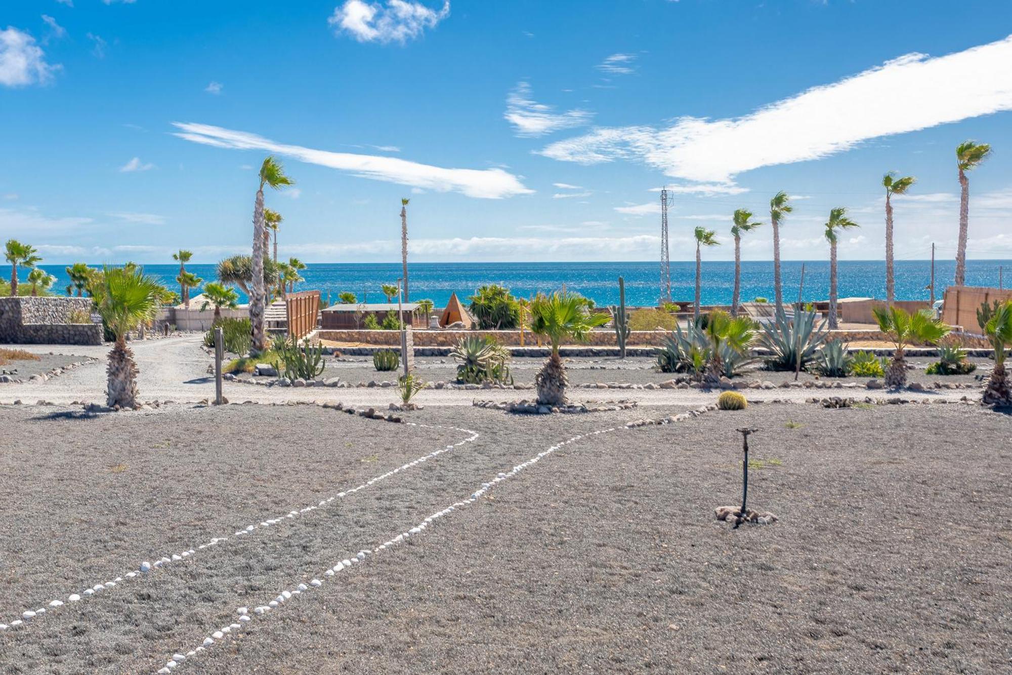 Finca De Arrieta Village - Yurts And Stone Cottages - Shared Pool - Walking Distance To Arrieta Beach - Off Grid Tabayesco Exterior photo