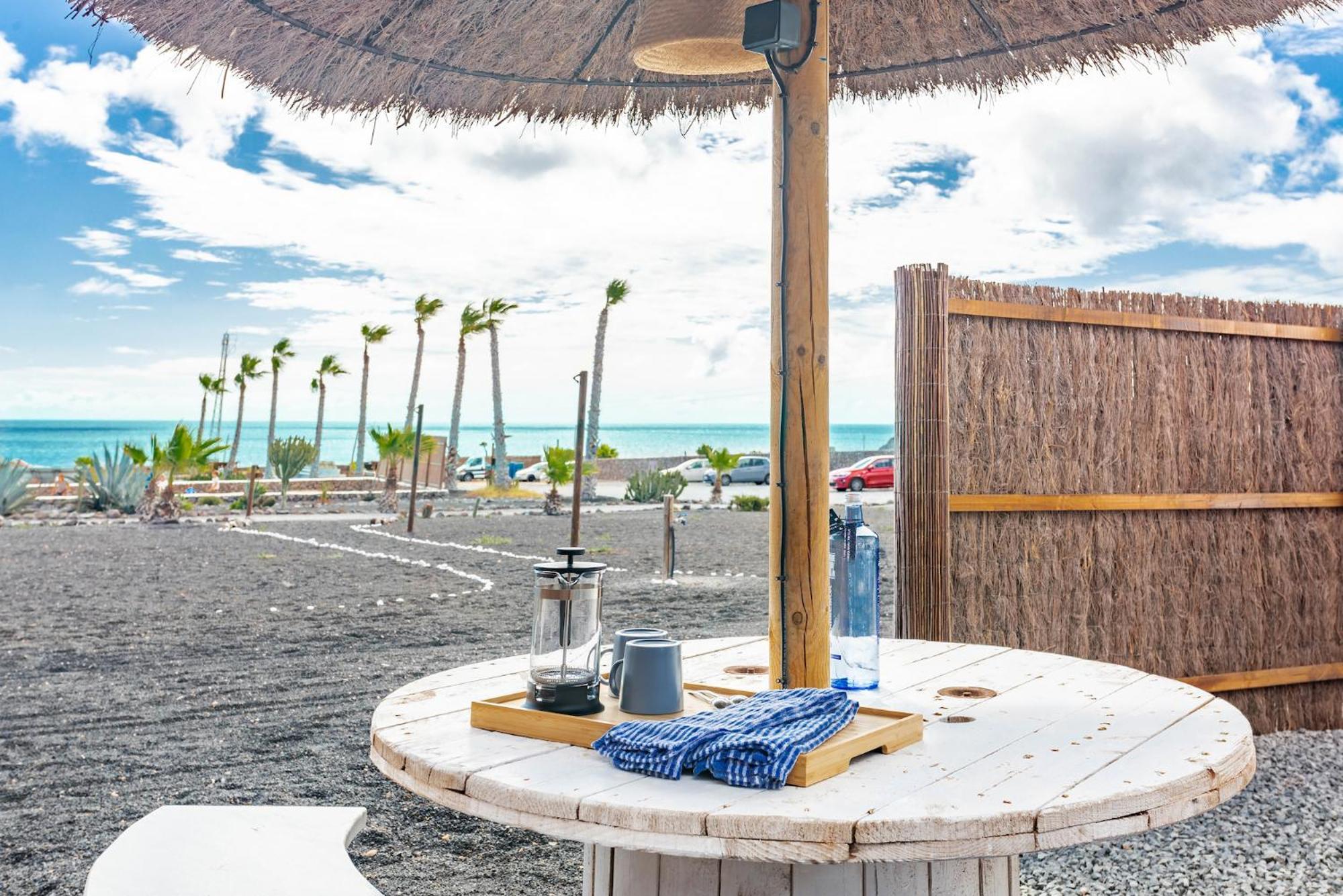 Finca De Arrieta Village - Yurts And Stone Cottages - Shared Pool - Walking Distance To Arrieta Beach - Eco Friendly Tabayesco Exterior photo
