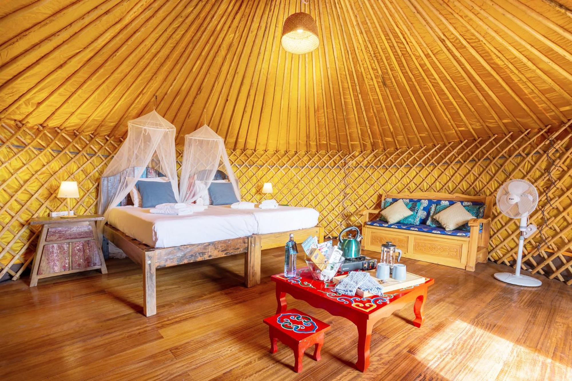 Finca De Arrieta Village - Yurts And Stone Cottages - Shared Pool - Walking Distance To Arrieta Beach - Eco Friendly Tabayesco Exterior photo