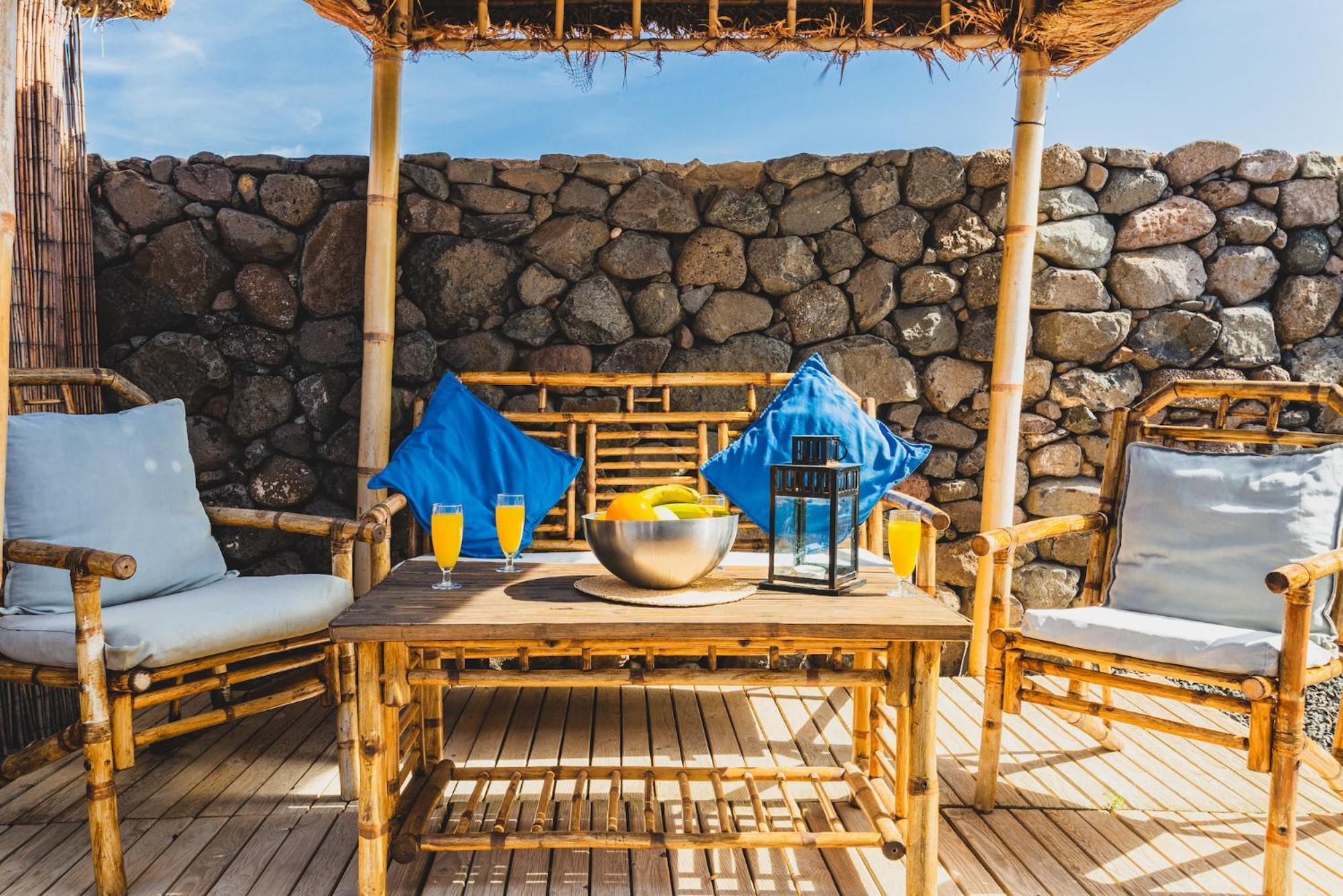 Finca De Arrieta Village - Yurts And Stone Cottages - Shared Pool - Walking Distance To Arrieta Beach - Eco Friendly Tabayesco Exterior photo