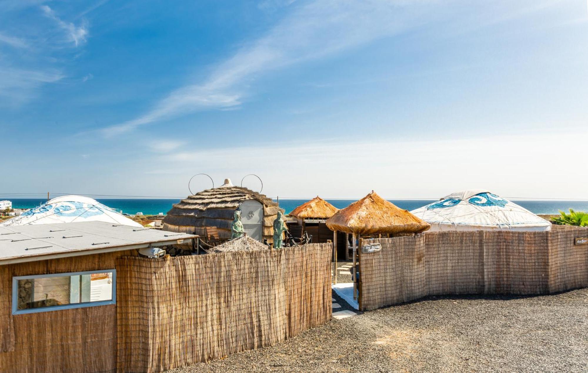 Finca De Arrieta Village - Yurts And Stone Cottages - Shared Pool - Walking Distance To Arrieta Beach - Off Grid Tabayesco Exterior photo