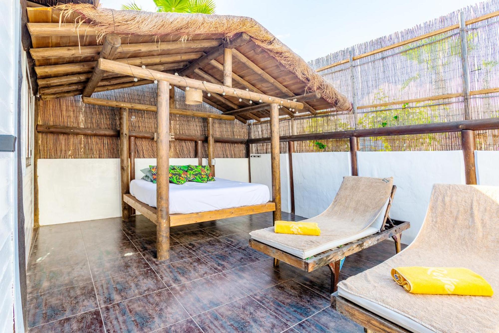 Finca De Arrieta Village - Yurts And Stone Cottages - Shared Pool - Walking Distance To Arrieta Beach - Off Grid Tabayesco Exterior photo