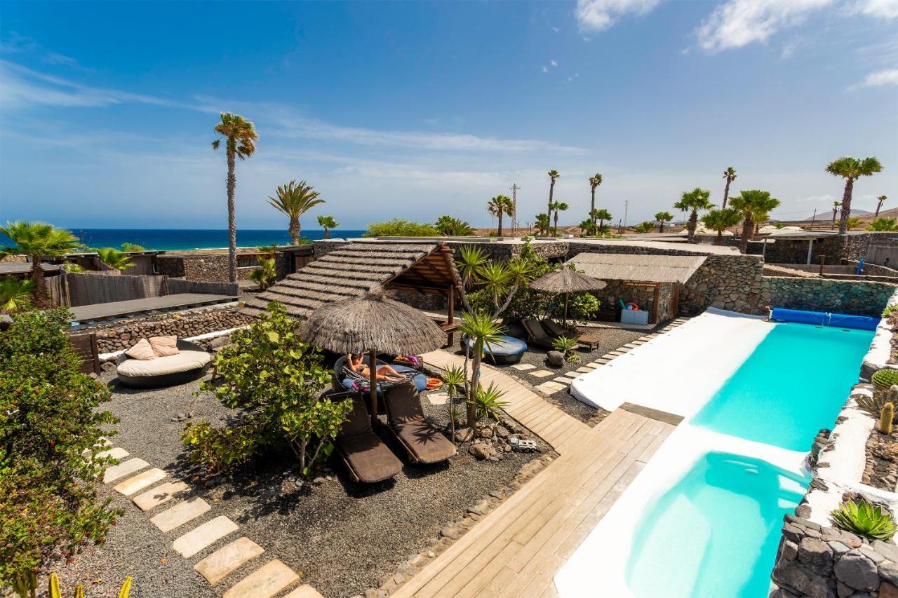Finca De Arrieta Village - Yurts And Stone Cottages - Shared Pool - Walking Distance To Arrieta Beach - Off Grid Tabayesco Exterior photo